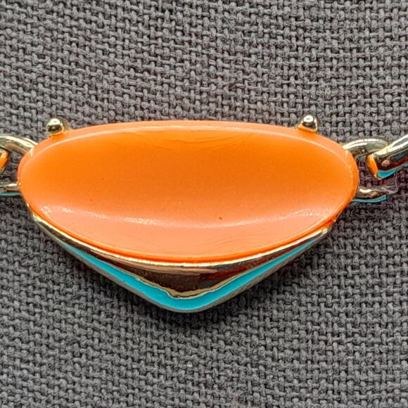 Vintage Orange Lucite Choker Necklace, Gold Tone, 1950s Vintage Jewelry - Picture 3 of 10